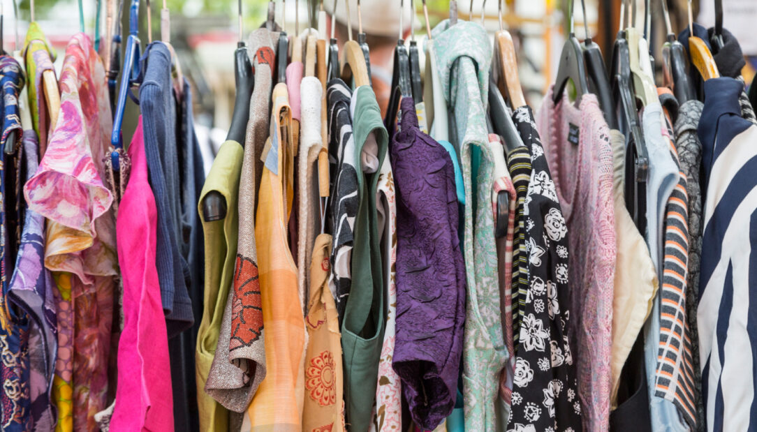 6 Best Apps for Selling Unwanted Clothes in 2020 - The Video Ink