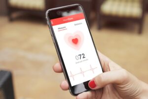 How To Use A Heart Rate Monitor On Your Smartphone – 2024 Guide