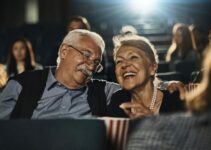 6 Benefits of Online Dating Sites for Seniors