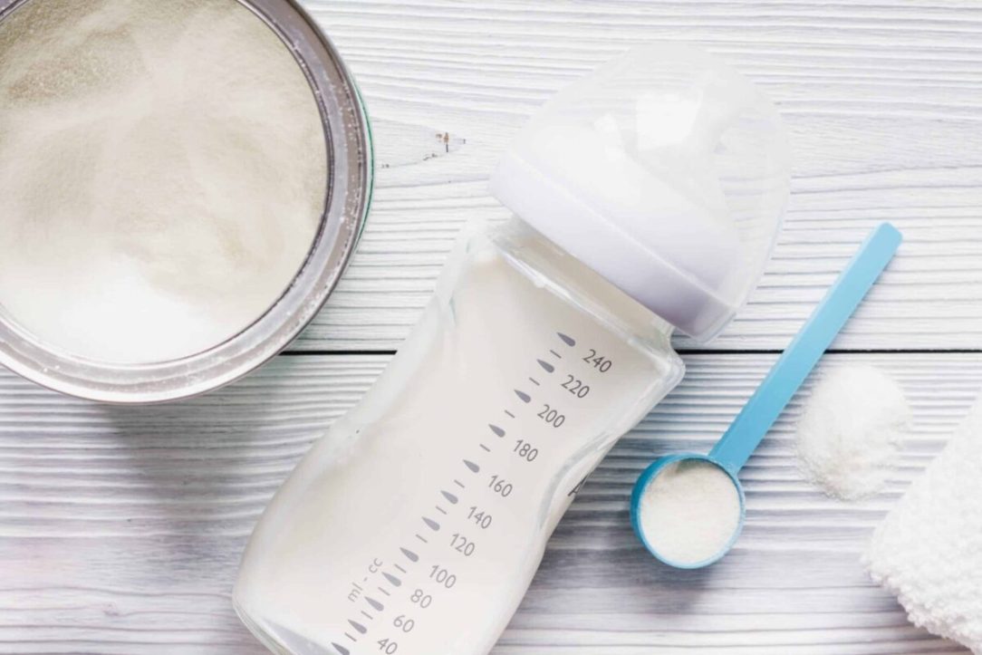 What Is an Organic Baby Formula?