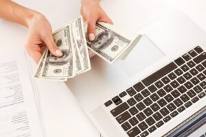 8 Must-Know Tips For Earning On The Internet
