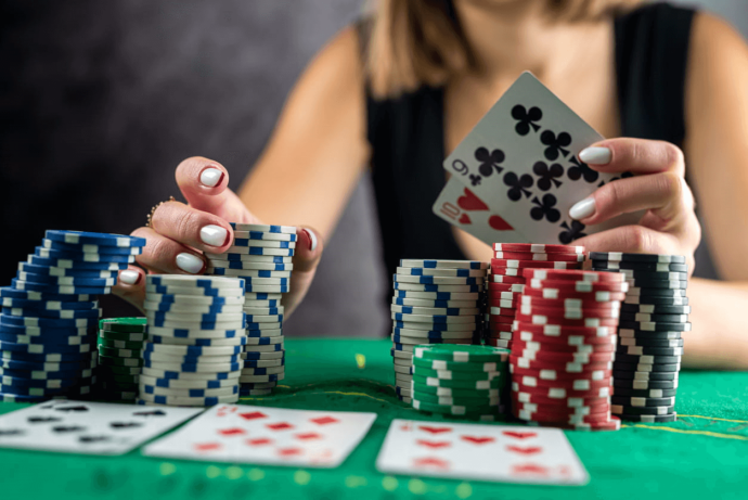 Managing Luck and Skill in Gambling Online